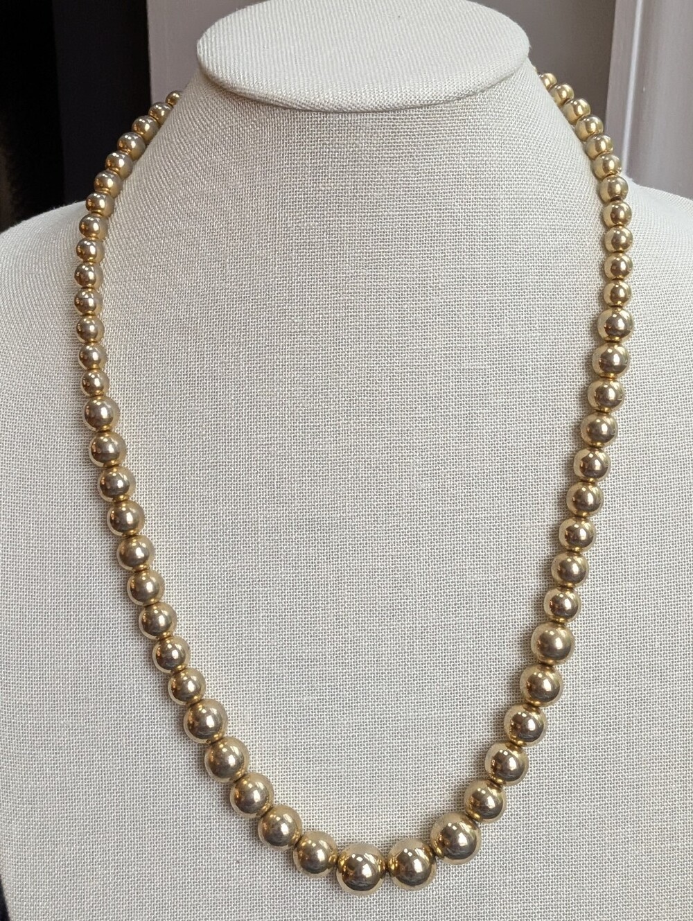 Vintage Korea Graduated Gold-Tone Bead Necklace – 24 In